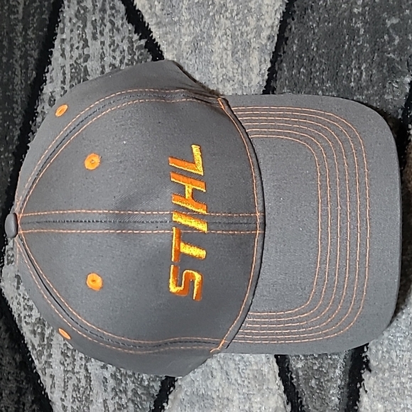 STIHL EMBROIDERED LOGO HAT - Picture 1 of 9